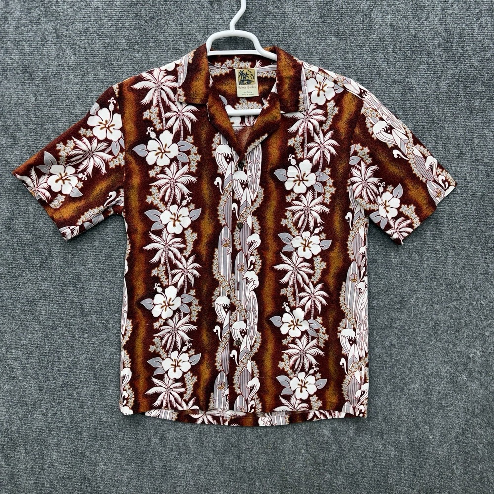 Winnie Fashion Hawaiian button up shirt men's size Large Hawaii